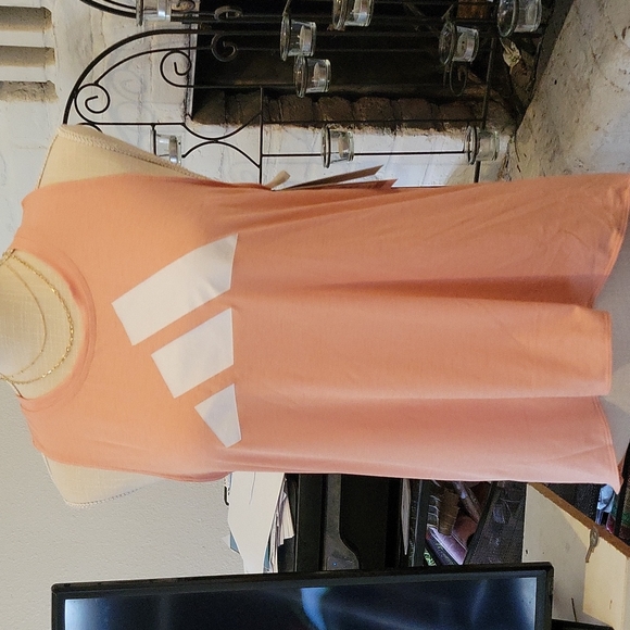 NWT Aeroready Tank - Picture 1 of 5